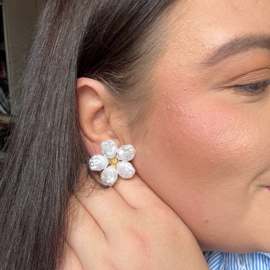The Daisy Earrings